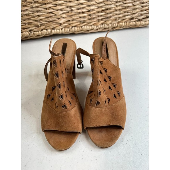 Tahari Marvel Sandals Size 23m Maple Brown Block Heel Suede Cutout Sling Back - Picture 1 of 14